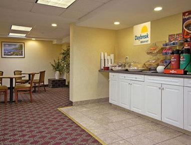 Hotel Days By Wyndham Quantico 2*
